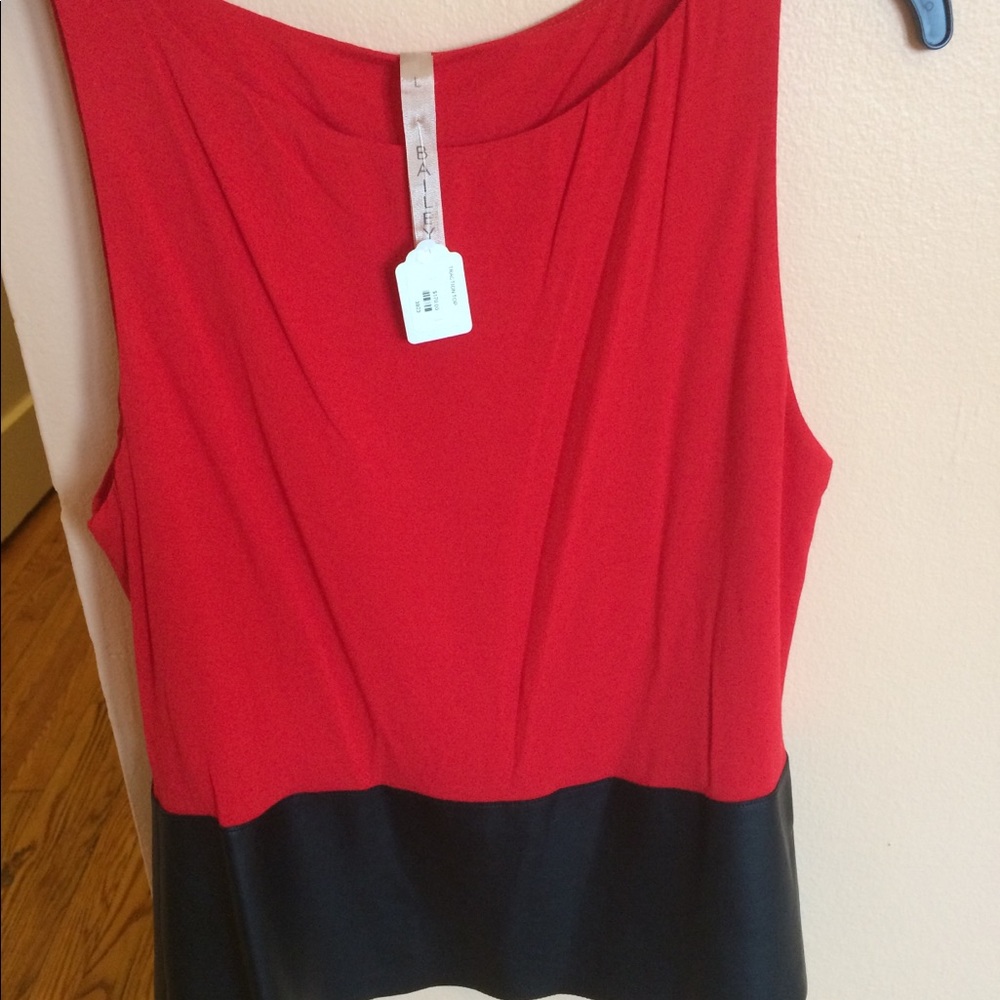 Bailey 44 Traction Top in RED/BLK NWT Sz L